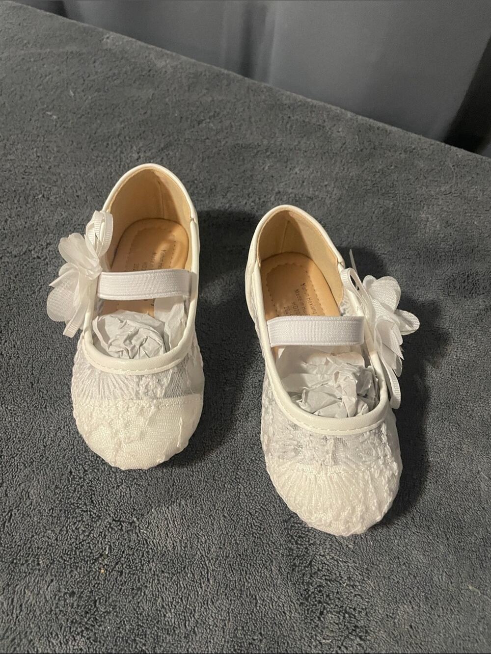 Girls White Lace Mary Jane Dress Shoes with Flower Accent Size 5 NWOT